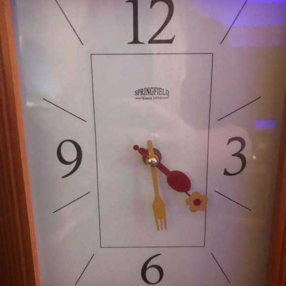 Vintage Wooden SPRINGFIELD Mantel Clock 90941 Fork Spoon Flower Hands - Picture 7 of 8